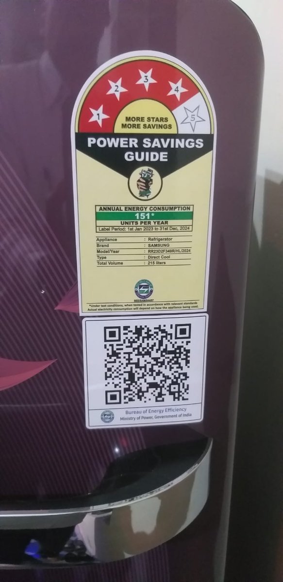 SuperstarArora's tweet photo. Flipkart make fraud with me. I order 322 ltr freeze from their app on 28th sep. After 17th day delay order I got this one 215 ltr on 15th oct. Now they are refusing to replacement/return back. #ScamAlert #fraud #flipkartscam @flipkartsupport @Flipkart @SamsungIndia @Samsung #help https://t.co/8JXWXdiFeS