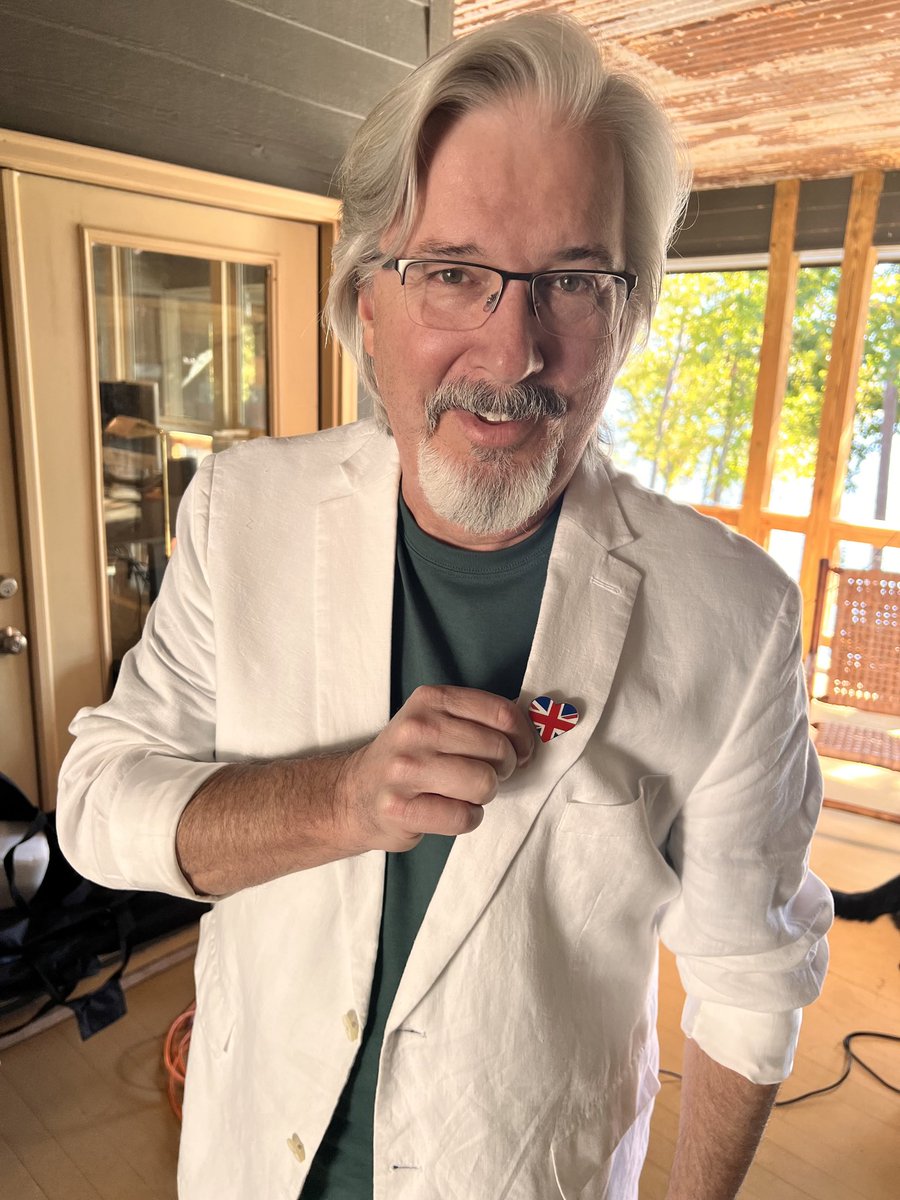 <a href="/LozzaFox/">Laurence Fox</a> Done