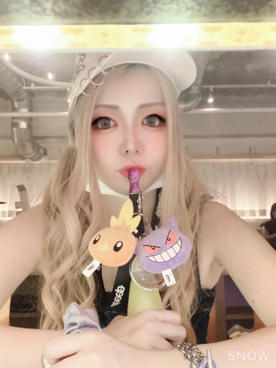 Yuuchama_201's tweet photo. 新宿でBAR復活⸜(* ॑꒳ ॑* )⸝
時間帯は12時~23時！！
料金はゆうちゃん価格ありww

#酒好きの人 https://t.co/ctEl2mk7oP