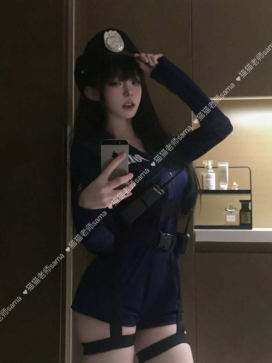 maomaoSSSS's tweet photo. 傻儿子们准备接受猫猫警官的审讯 #女s #atm奴 https://t.co/efTItzivoP
