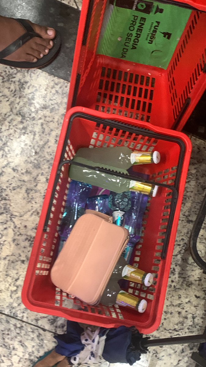 gorwshit's tweet image. DOMINGOOO