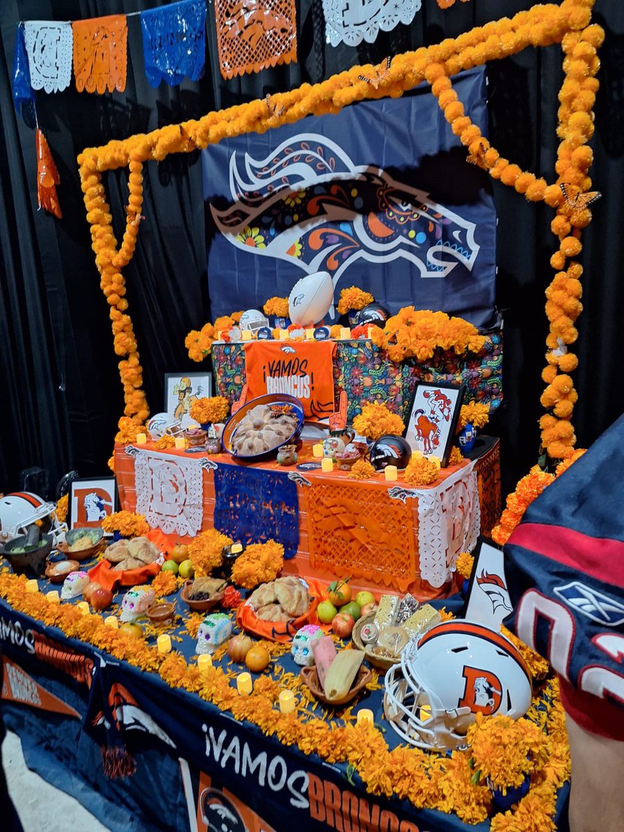 Jonathan tweet media