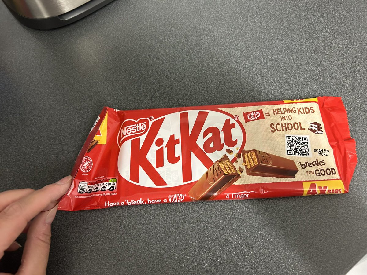 judecjefferies's tweet photo. @Tesco why have I only got 3 kitkats in my 4 pack ? https://t.co/PF4hEpAHd1