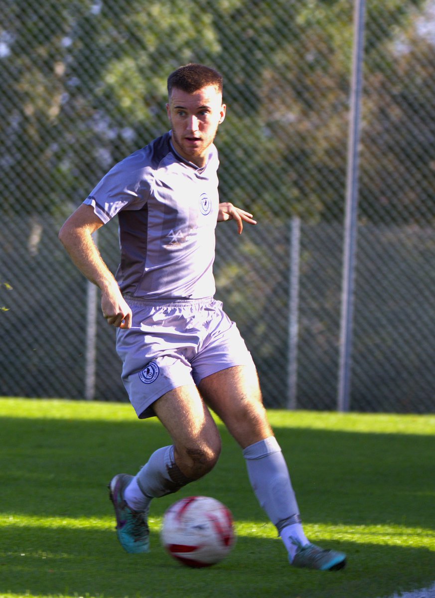 AndrewR14547521's tweet image. @linealex3 playing on a Saturday and in the dug out on Sunday for @AberBluebirdsFC , great commitment from a top youngster 💙