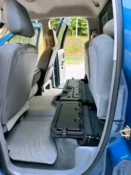 LockyIce's tweet image. 2006 Dodge Ram 3500 Big Horn Crew

 Cab 4x4 
Asking: $7600
Down payment $700
Monthly payments $500
Accepting payments. 
Automatic (4-Speed)
Dodge
Ram
2006
Mileage
108,500
Engine
5.9L Turbodiesel I6
Drivetrain
4WD/AWD
Transmission
Automatic (4-Speed)