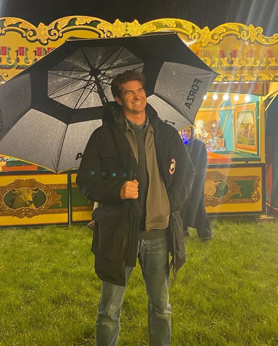 FilmUpdates's tweet photo. Andrew Garfield photographed by Florence Pugh on the set of ‘WE LIVE IN TIME’ https://t.co/i7teu83HdU
