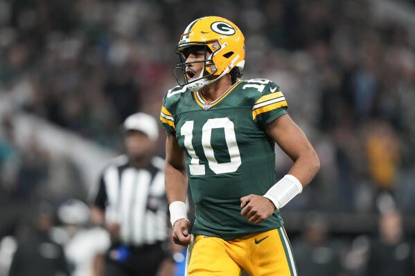 IKE Packers Podcast tweet media