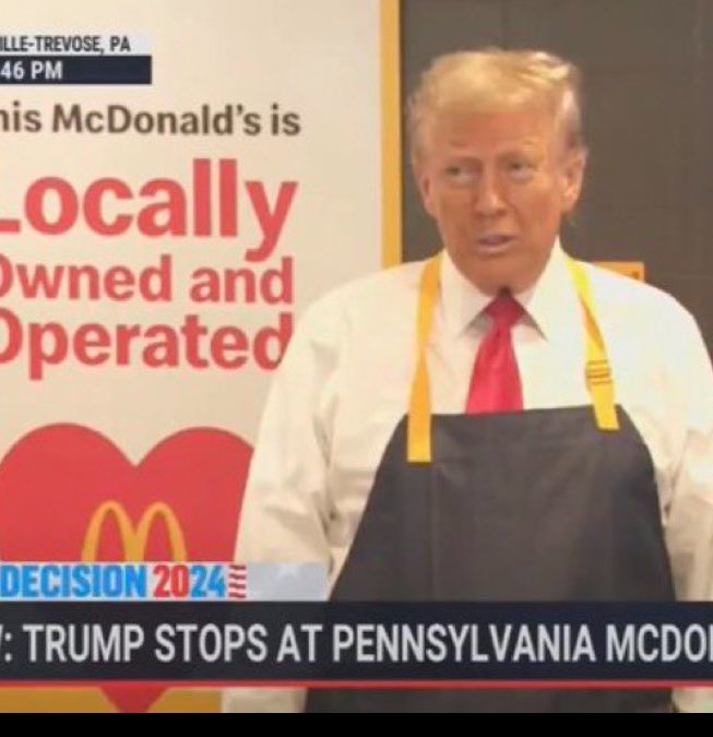 CantEverDie's tweet photo. HEARTWARMING:  mcdonalds fry cook asked to join celebration for how well he can work the grill https://t.co/kYdVzDIMOa
