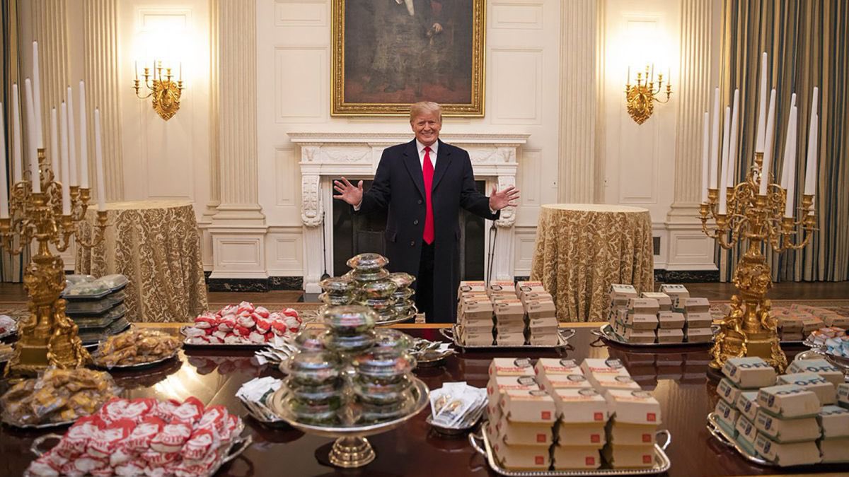 CantEverDie's tweet photo. HEARTWARMING:  mcdonalds fry cook asked to join celebration for how well he can work the grill https://t.co/kYdVzDIMOa