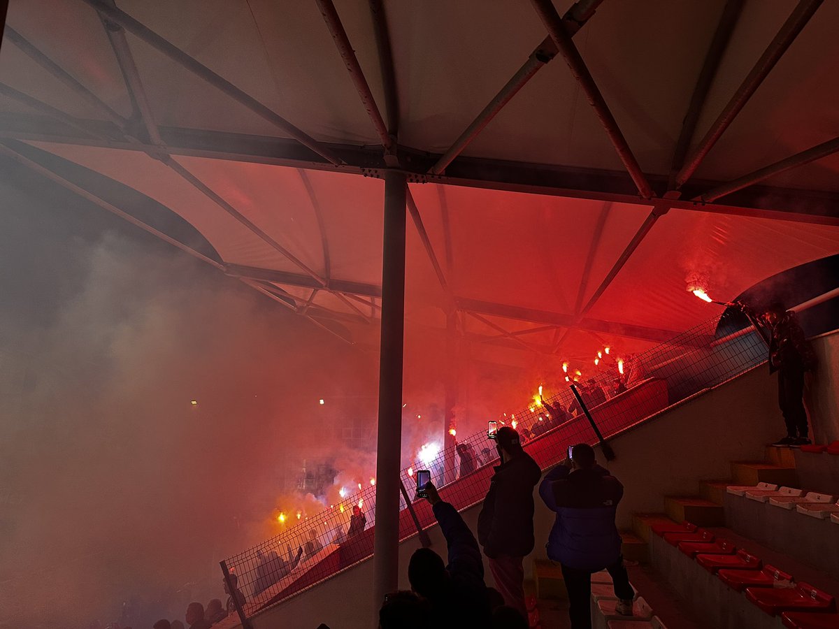 Çekmeköy Kulüpler Birliği (@ckbirligi) on Twitter photo 1877 Alemdağ Spor ve Samandıra Spor ile karşılaşmasını Alemdağ stadında izledik.
Trübünlerin coşkusu görülmeye değerdi. Maç sonucu 0-0 biterken 1877 Alemdağ sporumuza başarılar diliyoruz.
<a href="/ilhanbayramm/">İlhan BAYRAM</a> <a href="/istanbul_askf/">İASKF İstanbul Amatör Spor Kulüpleri Federasyonu</a> <a href="/1877Alemdagsk/">1877 ALEMDAĞ SPOR KULÜBÜ</a> 1877 Alemdağ Spor ve Samandıra Spor ile karşılaşmasını Alemdağ stadında izledik.
Trübünlerin coşkusu görülmeye değerdi. Maç sonucu 0-0 biterken 1877 Alemdağ sporumuza başarılar diliyoruz.
<a href="/ilhanbayramm/">İlhan BAYRAM</a> <a href="/istanbul_askf/">İASKF İstanbul Amatör Spor Kulüpleri Federasyonu</a> <a href="/1877Alemdagsk/">1877 ALEMDAĞ SPOR KULÜBÜ</a>