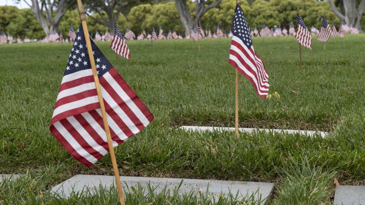 Starting Nov. 9, 2024, VA will accept applications for monetary allowances for privately purchased OBRs or those from grant-funded cemeteries at interment. This applies to burials from Jan. 5, 2023, onwards. news.va.gov/135598/va-expa…