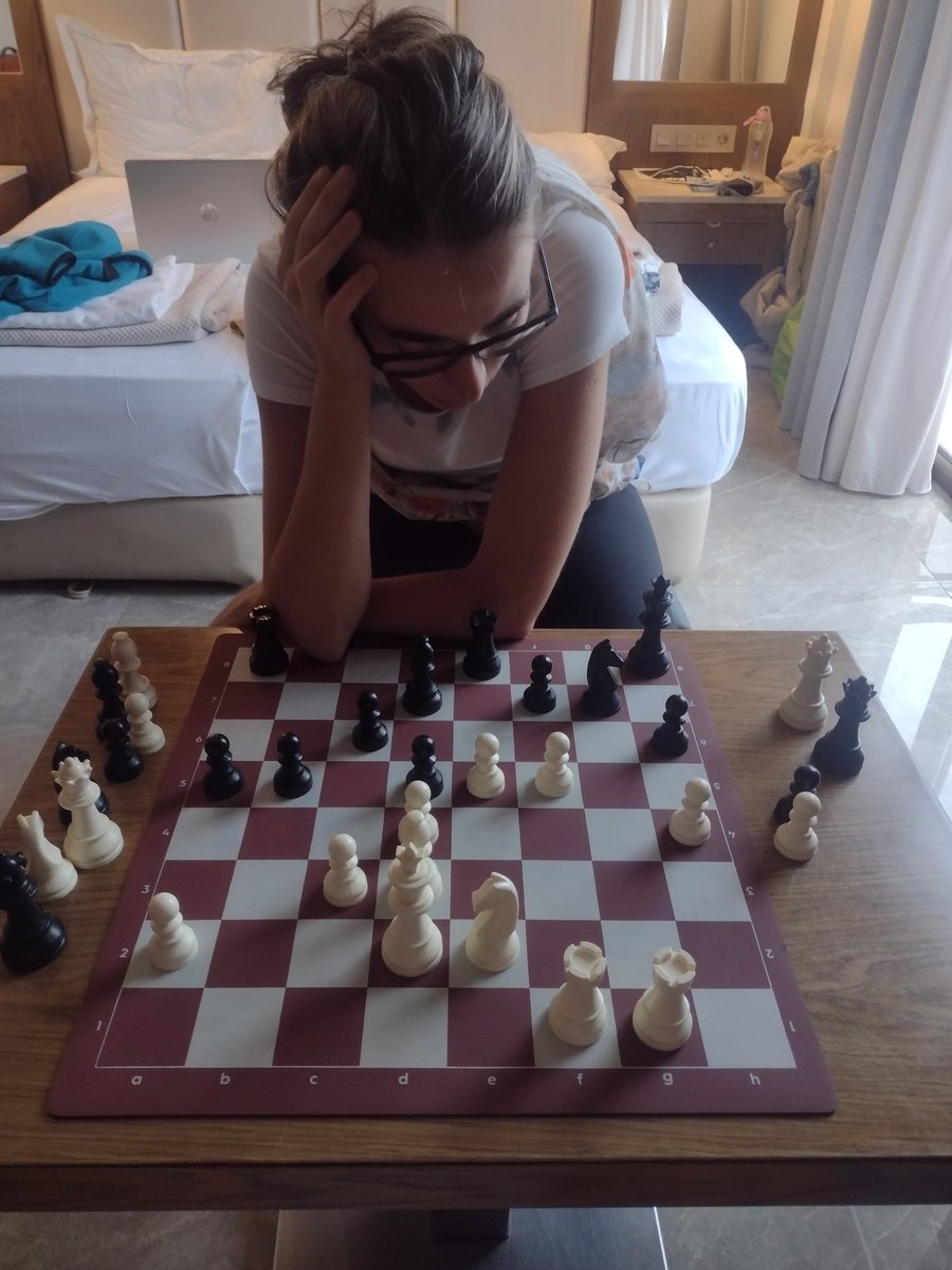 Greece

White to play!