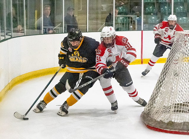 HometownNewsLC's tweet photo. The @SFBears pulled off an incredible comeback with a third-period rally, securing an exciting victory against the Nepean Raiders! 🏒🐻
Check out the full game highlights: https://t.co/XJMhuAbccm
#Hockey #HometownNewsSF #SmithsFalls #SmithsFallsBears #SFBears https://t.co/xoCZFWbbyY