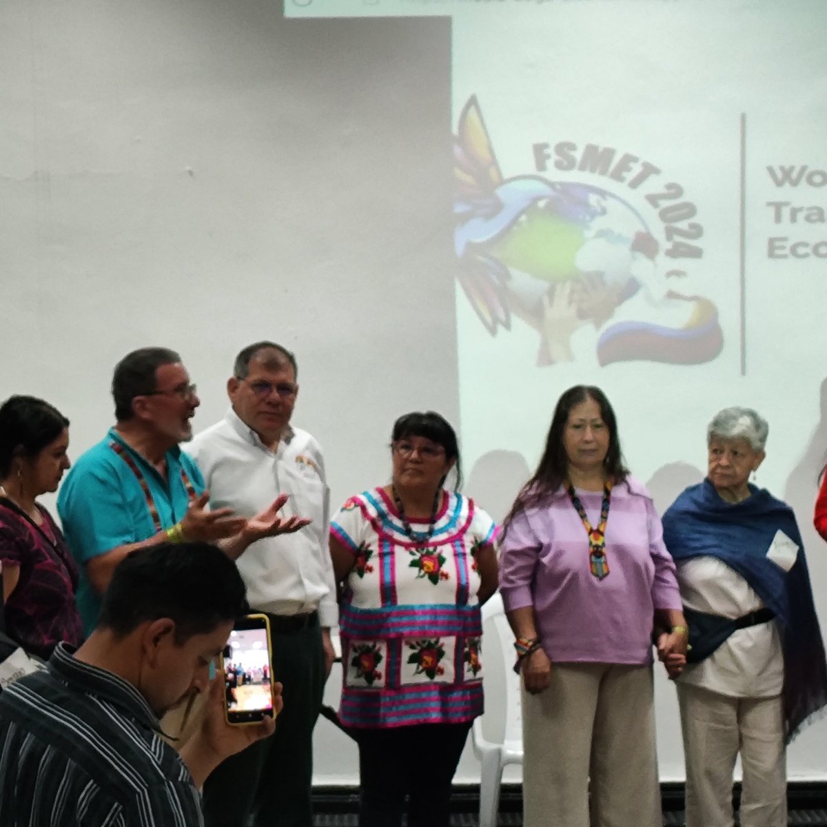 latindadd's tweet photo. Con un mensaje por la conservación de la naturaleza arrancó en la ciudad de #Cali, #Colombia el Foro Social Mundial de las Economías Transformadoras #FSMET.
"El foro es el primer eslabón de un nuevo tejido que responde a las lógicas #capitalistas, que les dice que desde las #EconmiasTransformadoras construimos un camino alternativo, para alcanzar las transformaciones que necesita el mundo".