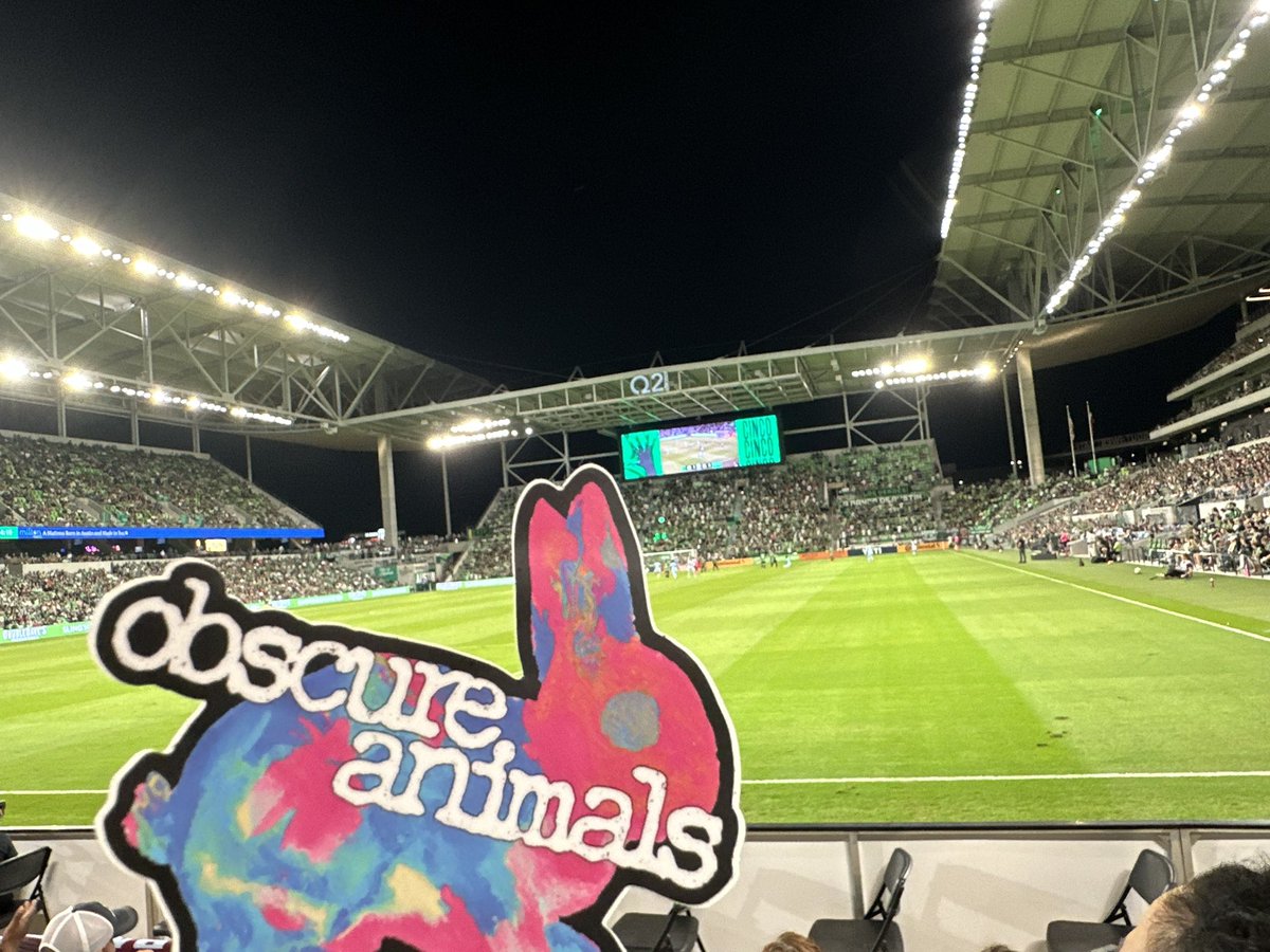 Obscure_animals's tweet image. Bunny crew showed up for Austin FC last night 🤘🐰⚽️