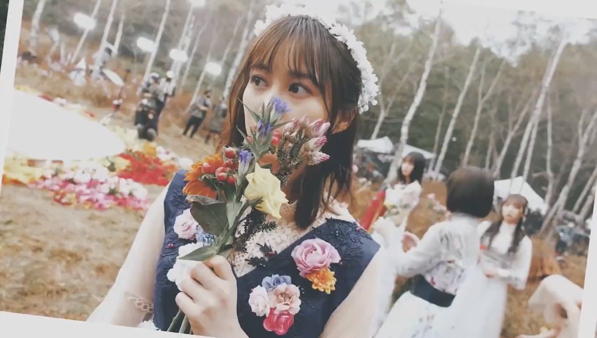 pkrkm_____'s tweet photo. あまりアイドル時代のことばかり言われるのは本人嫌かもしれないけど、やっぱり乃木坂時代にもかなり思い入れがあって。寒くなってきて秋から冬になるこのシーズンが来ると、卒業発表のこととか卒業までのことを思い出して最後のTight Hugを聴かずにはいられなくなる今日この頃🥲🤍
#生田絵梨花 https://t.co/zL0swAkYfY