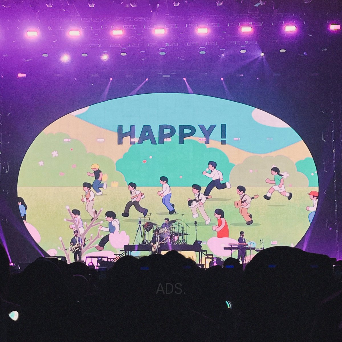 samjjei's tweet photo. Day 2🍀🤍✨ https://t.co/eJMNCexTpP