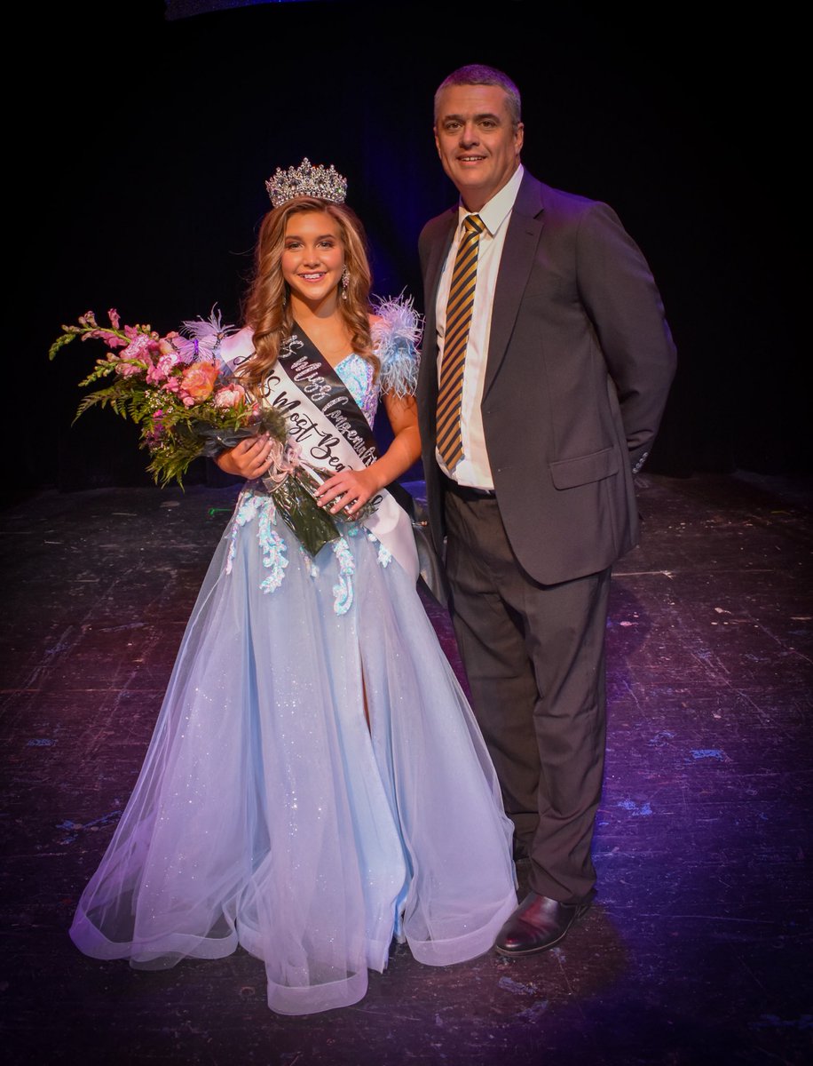 TweetDCS_HMS's tweet photo. Congrats to Isabella Sims for being voted HMS Most Beautiful #TigersToTheTop https://t.co/CmxfxiKTs8