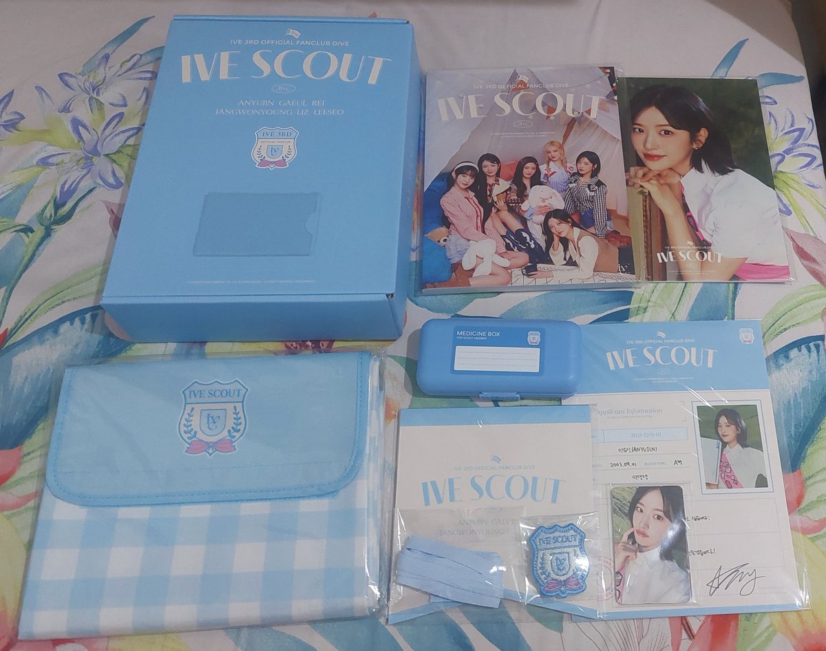 bluemizing's tweet image. [WTS - Want To Sell]

IVE Official Fanclub - 'DIVE' 3rd Recruitment

💰 795K - TAKE ALL (minus membership card)

Minat ? Bole langsung DM yes 🫶

wts wtb lfs lfb fankit fanclub scout yujin gaeul rei wonyoung liz leeseo membership magazine lanyard photocard pc medicine badge