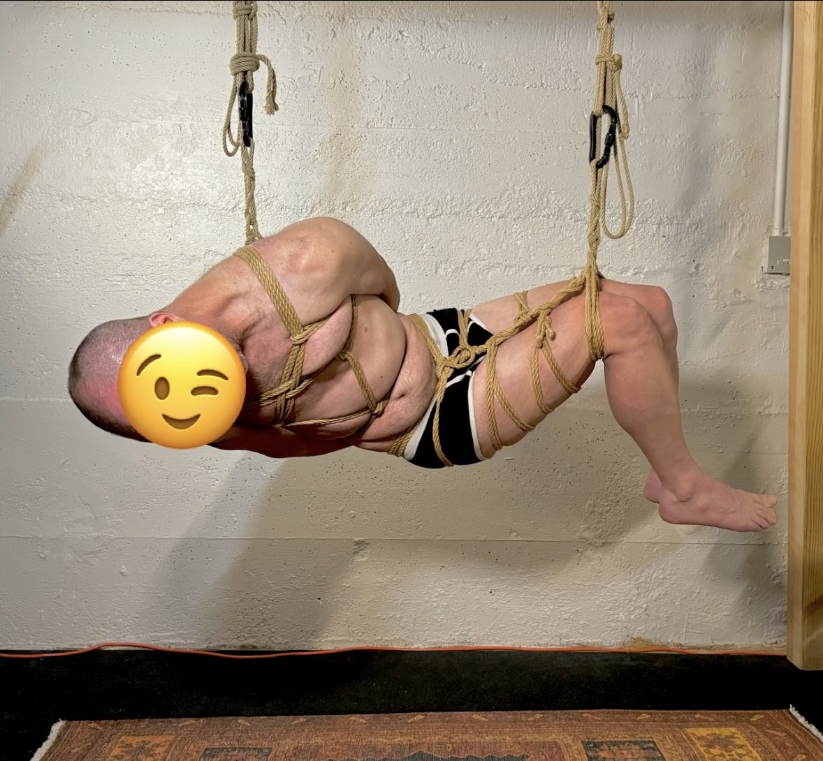 nrerollins's tweet photo. I had a similar torsion sequence done to me by @_On_The_Hill this summer (thanks!!) and that twist is tough but also so pretty on @mi59418617 🥰 Anyway, my point is that I'm just paying it forward, that's all 😇 https://t.co/ig1urpACiz