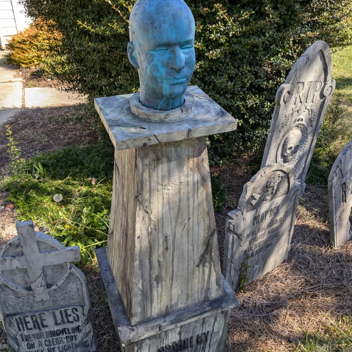 Cliff Lewis tweet media