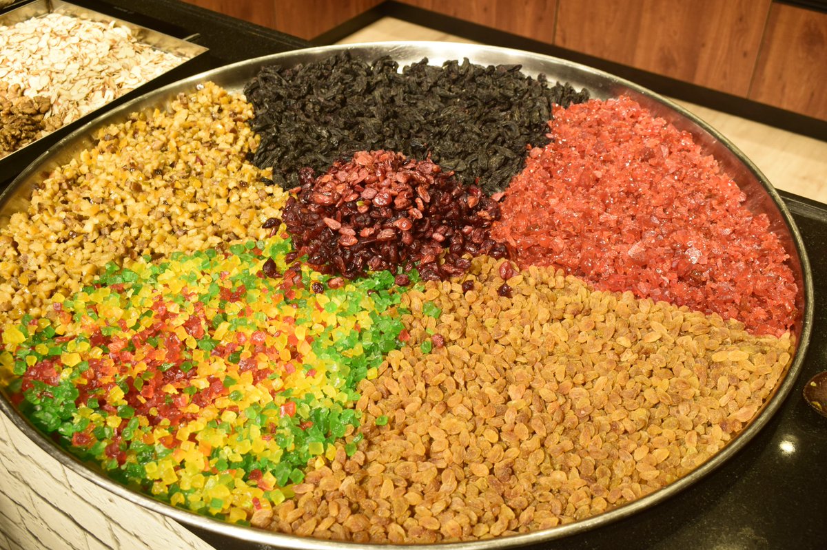 AISSMS_CHMCT's tweet photo. Celebrating the spirit of the season, our team at AISSMS CHMCT joined hands for the joyful Christmas cake mixing ceremony With a blend of festive ingredients and a dash of excitement, we kicked off the holiday celebrations in sweet style.
#CHMCT #AISSMS #PUNE #CHRISTMASCAKEMIXING https://t.co/GoDMLHRYsC