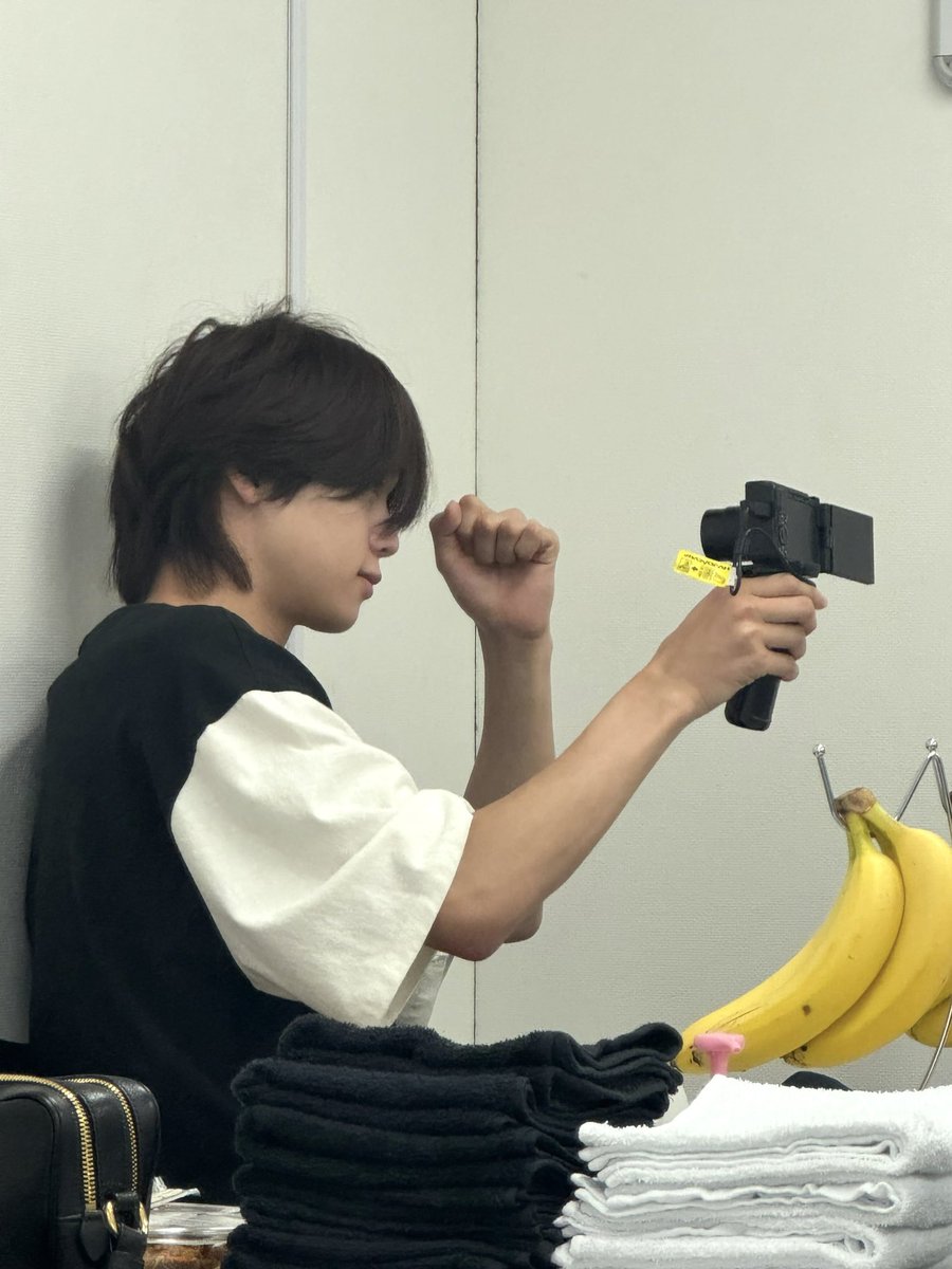 andTEAM_members's tweet photo. &amp;TEAMの剣と盾でこれからも地球の平和を守りましょう！誕生日おめでとう🎂

#HAPPY_K_DAY
#andTEAM #FUMA https://t.co/5Gvsehp0Ab