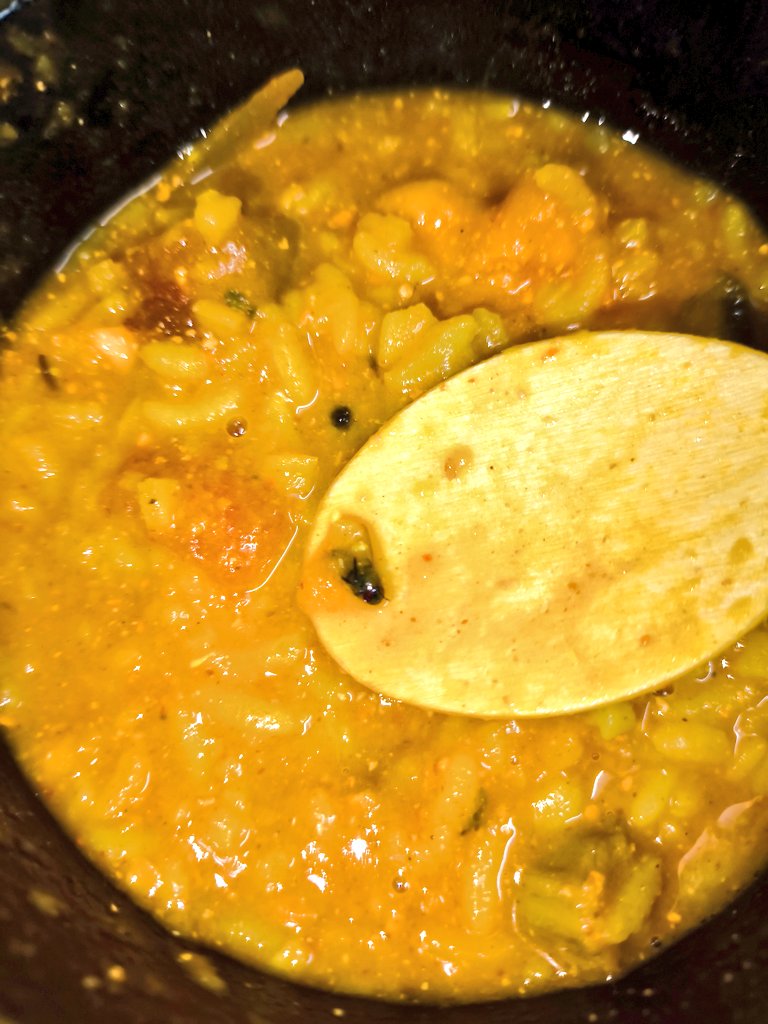 _Gowrav_Kumar's tweet photo. Hi @zomato @zomatocare, pls remove your customer support feature. I tried to report a fly in my order, and instead of addressing my concern, I was just told to send an email. If that's the response, there's no point in having customer support in the app. It's completely useless. https://t.co/MgEy62TCRZ