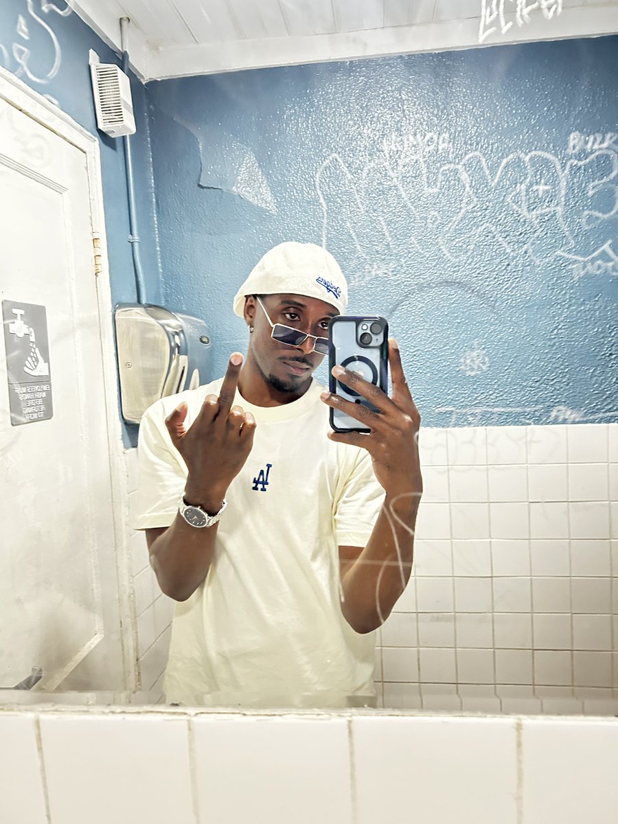 YO NIGGA FAV tweet media