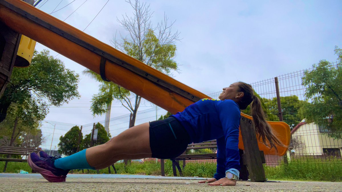 Crisita20's tweet photo. Domingo de cuestas que te cuestan el corazรณn ๐ฅต y #reverseplank 45 seg ๐
Todas las cimas estรกn a tu alcance si no dejas de subir ๐๐ปโจ
#CrisitaMaratonistaX5๐๐ผโโ๏ธ๐
#OctubreRosa ๐
#KmsAlCielo ๐ค
#FรฉnixRun
#LaLigaDeLaJusticiaRunner ๐ฆน๐ผโโ๏ธ
#ManicomioRunner
#KMSxELA ๐
#VortexLF ๐ https://t.co/zodPEjQPab