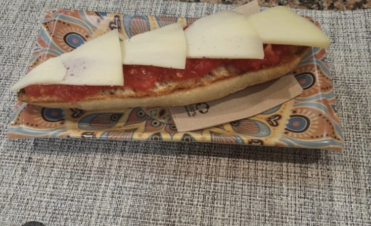 ClareLaJonchere's tweet photo. @NickLovesSpain Manchego breakfasts. https://t.co/3Uzoctlgvb
