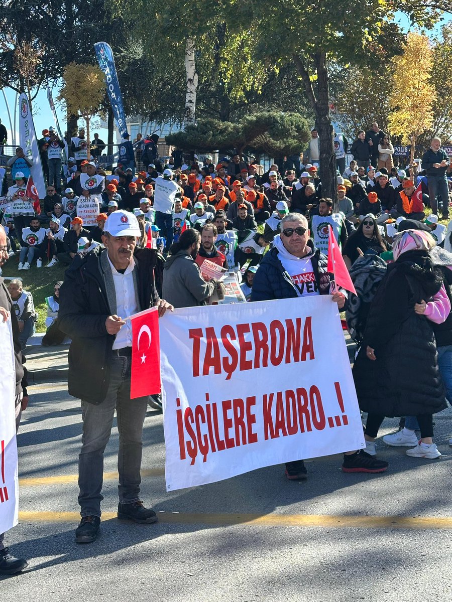 isci_dernegi's tweet photo. İstanbul ,ankara,adana ve İzmir’de defaten dedik 

Belediye şirket işçilerine kadro 

Yine haykırdık ve buluştuk 

#işçilerAnkarada

#zordayizgecinemiyoruz https://t.co/toZfY0OtM0