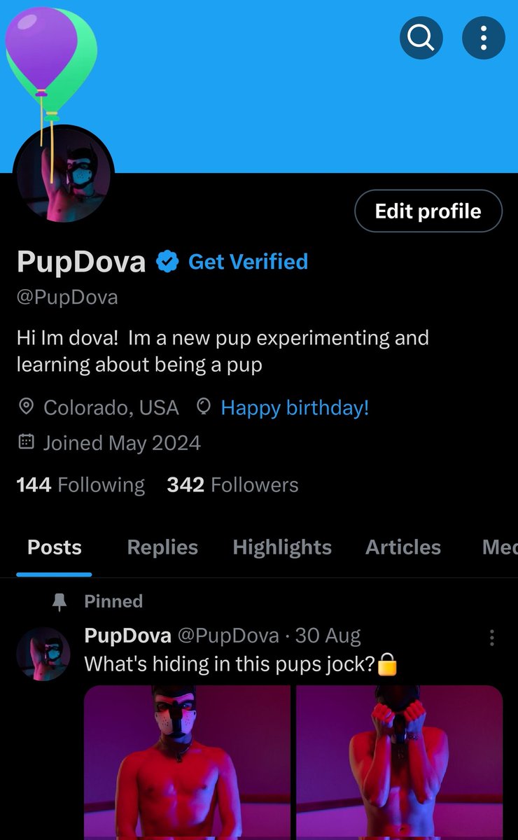 PupDova's tweet photo. This pupper got his balloons! 
And maybe some freedom from locktober. https://t.co/RntNUxjuiH