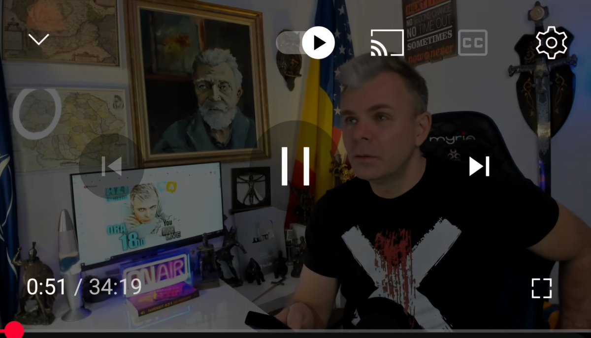 Muie_PSDD's tweet photo. @BotMalin Aceiasi  întrerupere  , cauzată  bineînțeles  de  oamenii  pentru  care  hoția  și  corupția  sunt  la  loc  de  cinste  . https://t.co/sGj4jrLlGX