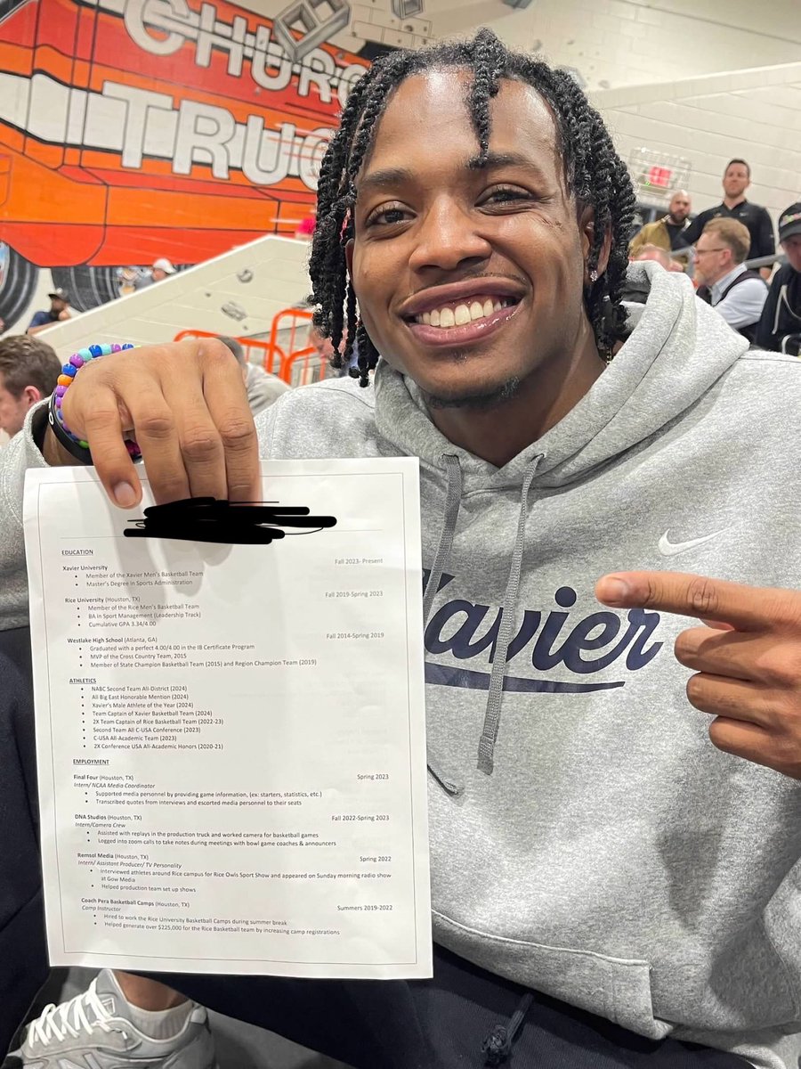 I introduced myself to Quincy <a href="/PIT_Basketball/">P.I.T.</a> after I saw an NBA scout looking over his resume.

Asked Quincy why he had copies of his resume. 

He replied “this is a job interview for me, who shows up to a job interview without a resume?”

Awesome to see him have this moment!