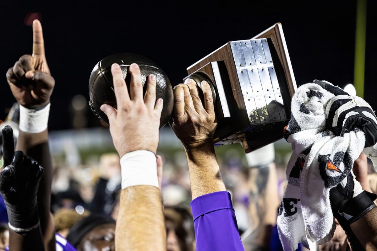 Ouachita Football (@ouachitafb) on Twitter photo The joy of victory.
#FinishEmpty The joy of victory.
#FinishEmpty