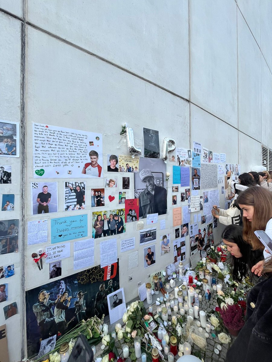 abasilio97's tweet photo. Homenagem Liam Payne (Porto, Portugal 🇵🇹) https://t.co/OegYwlgJqo