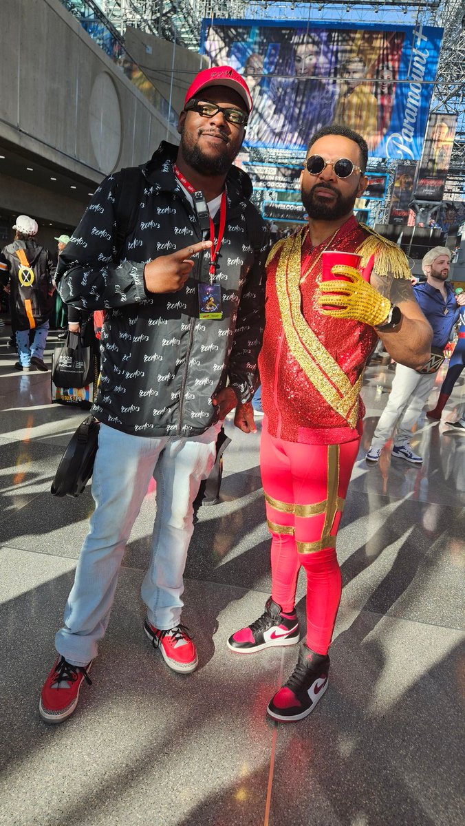 Thanks for all the love #NewYorkComicCon Friday for my new Montez Ford cosplay. Shout-out to <a href="/LuxuryLeah__/">Hey LOVER 💋 If you're not a LOVER you're a HATER</a> for making this happen! See you all at WWE Raw tomorrow 🥤💨. #WWERaw <a href="/MontezFordWWE/">𝕂𝕚𝕟𝕘 𝕋𝕖𝕫</a>  <a href="/BiancaBelairWWE/">Bianca Belair</a>  <a href="/WWE/">WWE</a>