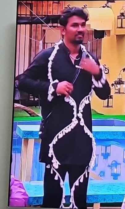 ArchiesK's tweet photo. #BiggBossTelugu8 endanna edhi
#communitystar https://t.co/KOSf4Go4zX