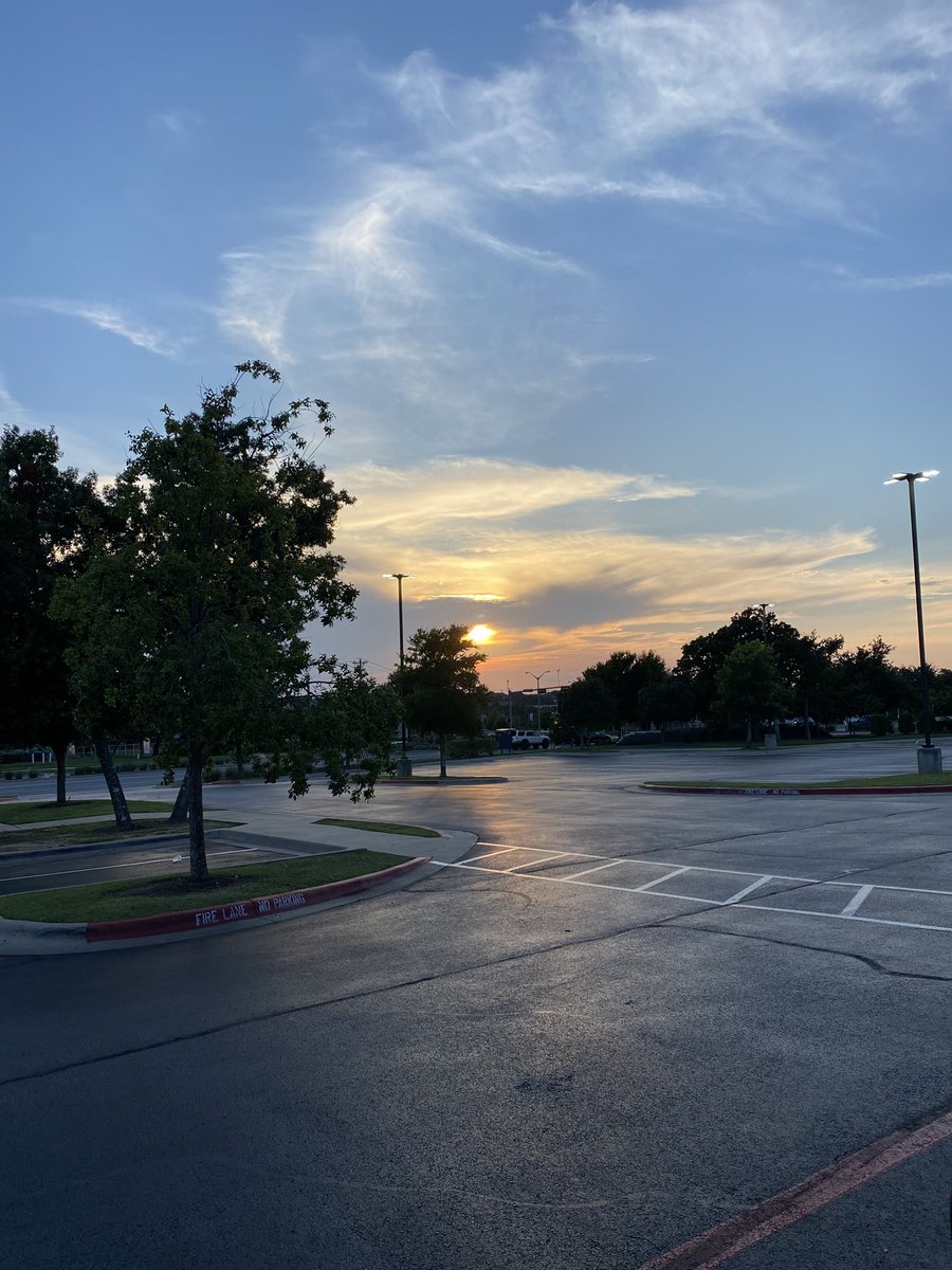 ygrOnIG's tweet image. Everyone's TikTok shop accounts have been getting COOKED

TikTok finally figured out that people are buying accounts to make money with TikTok shop

But I just found a way to grow your account to 5k in literally 3 days, no I am not selling it, I'll send it to you for completely…