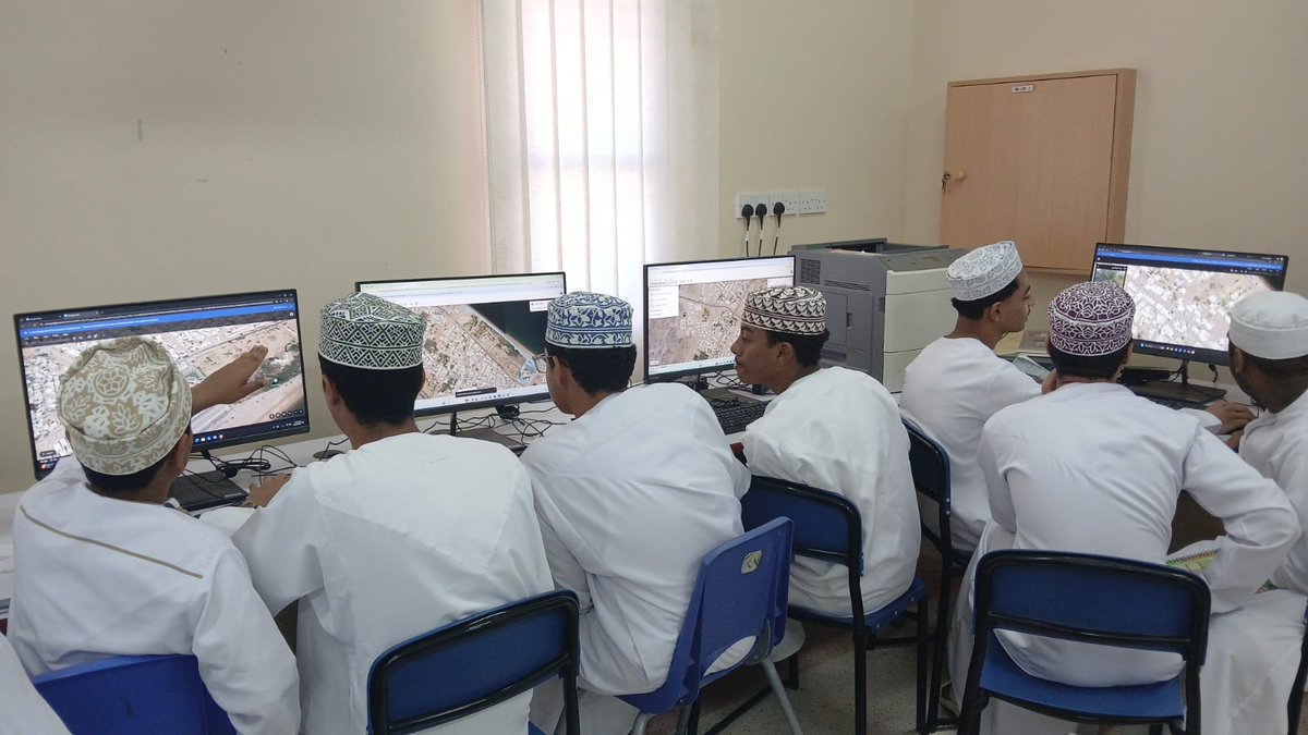 بالتطبيق العملي تدرك ما تعلمته نظريا ...هكذا تم التطبيق على برنامج جوجل ايرث للأستاذ محمد مكاوي في مادة الجغرافيا.