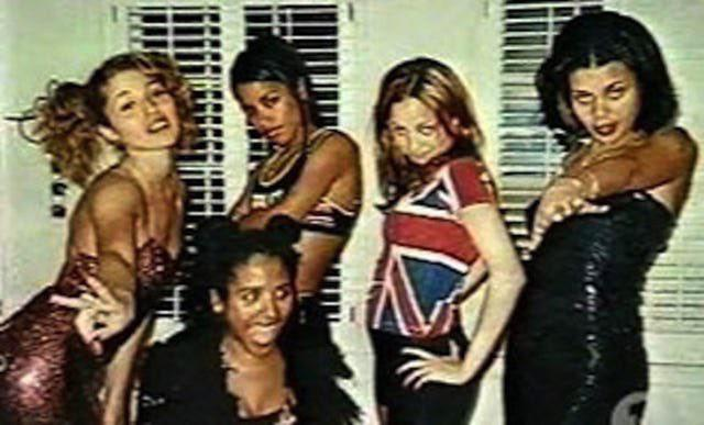 BOTTLEBLONDEZ's tweet image. aaliyah, kidada jones, and nicole richie as the spice girls, 1997