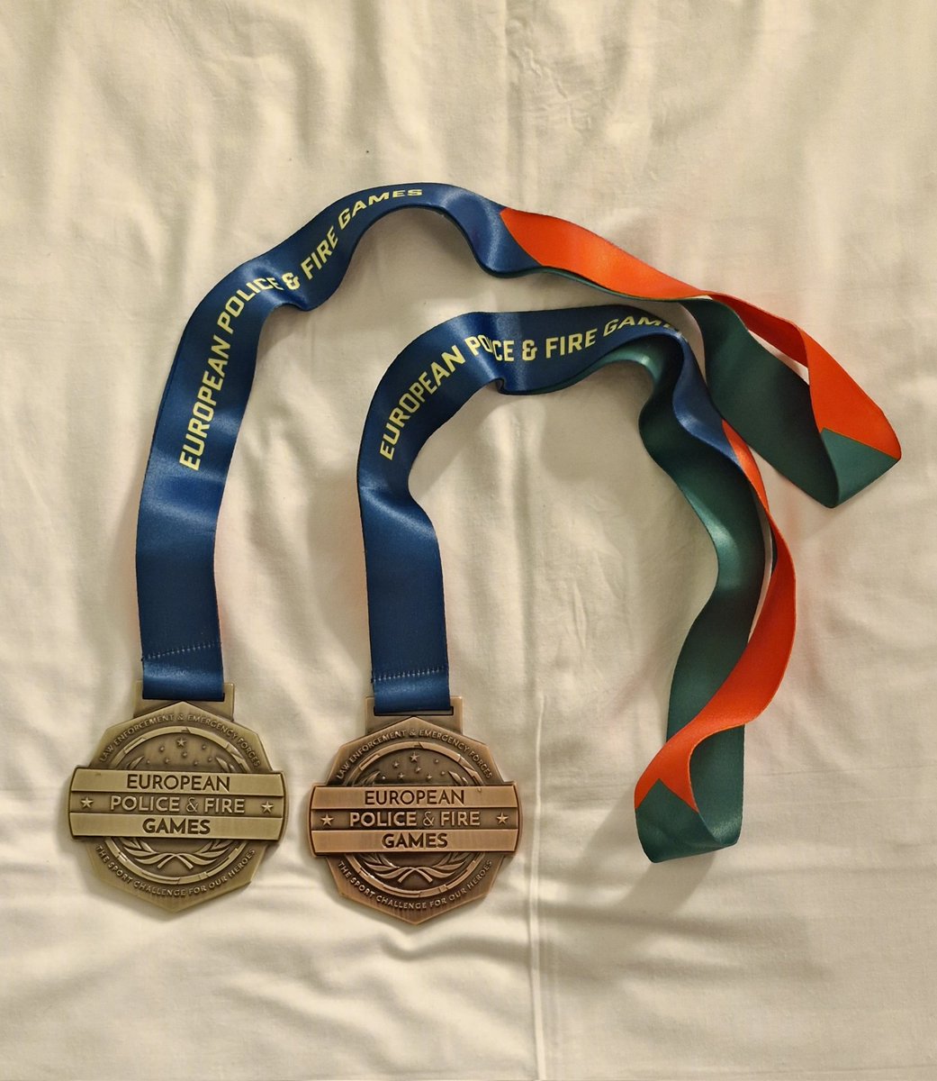 jmolmolopez's tweet photo. Este fin de semana en los X European Police &amp; Fire games, medalla de oro en trepa de cuerda en la categoria master, y bronce en la general conjunta de todas las categorias. https://t.co/f5TFmKPCve