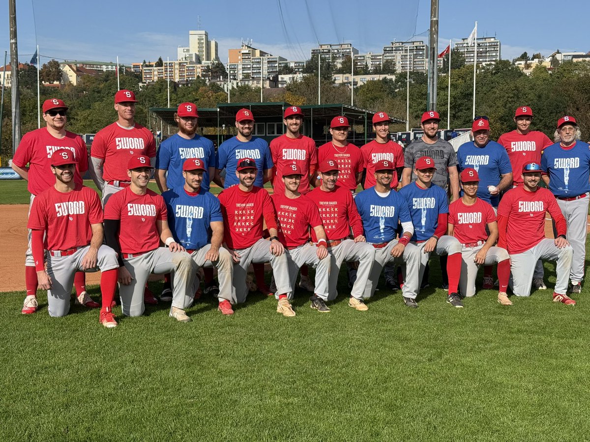 BauerOutage's tweet image. What an awesome day getting to pitch for Team Swiss against Team Czech Republic today!

Thanks to all the fans who came from all over Europe to watch and say hello 🤘🏻