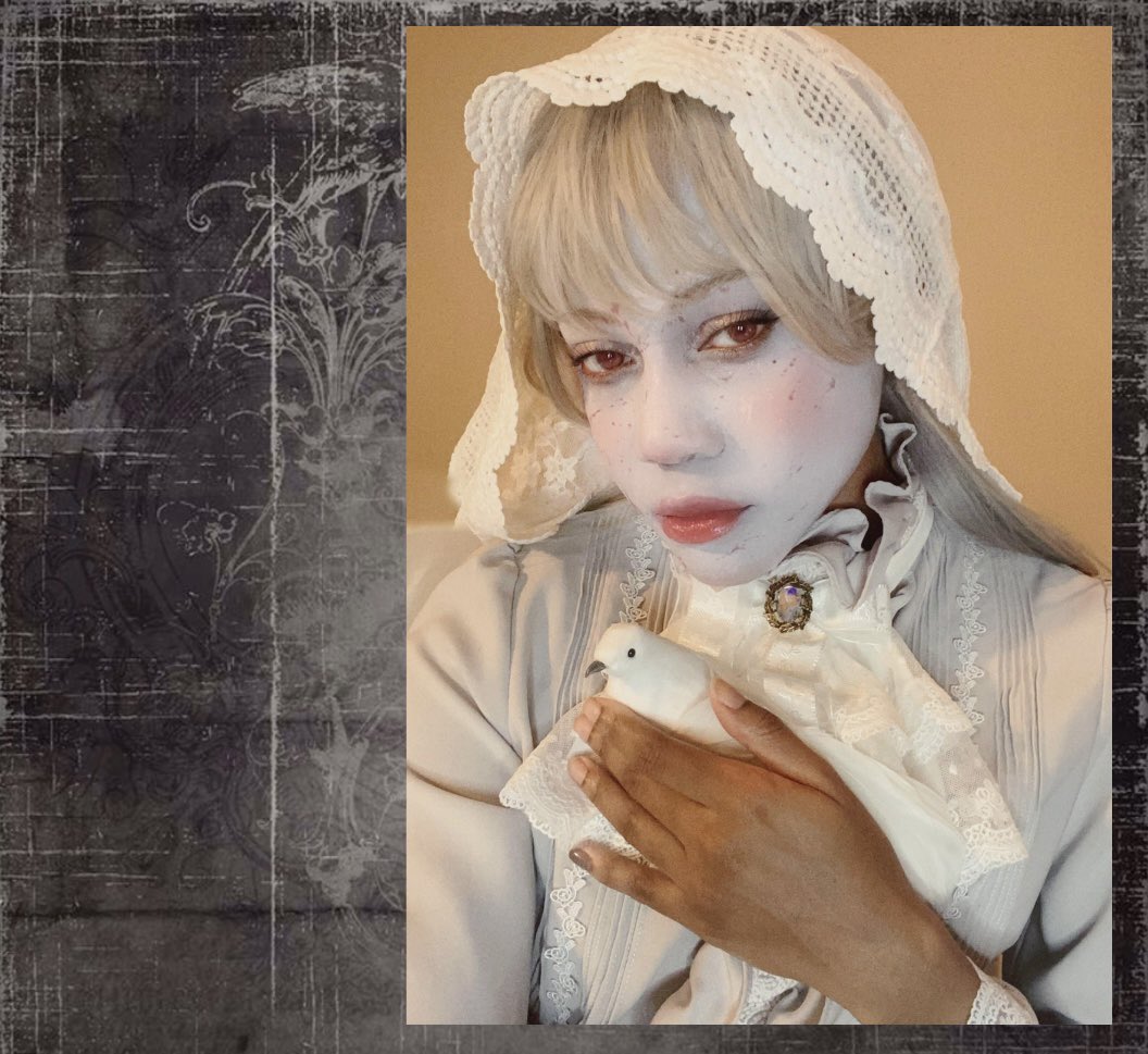EROS__official's tweet photo. New Look

HANA • Puppet
Color : White

In the dark and early corners of this spectacularly scary month comes EROS’ new look : Puppets &amp; Puppeteers. 

#visualkei #vkeiband #ヴィジュアル系 https://t.co/svE8IOy7X6