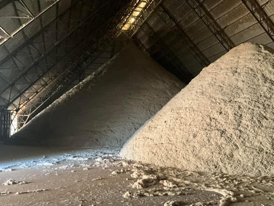 Quito_Gin's tweet photo. Hey Mid South Cattlemen, if you need Dry Cotton Gin Byproduct 14.5-15% protein $40 per ton. We also have Whole Cottonseed $255 per ton. We load your trucks 7am to 5pm 7 days a week. Located at Quito Mississippi U.S.A.
Call our office @ 662-254-7676 or my cell 662-299-3373 https://t.co/fcvydDzPRO