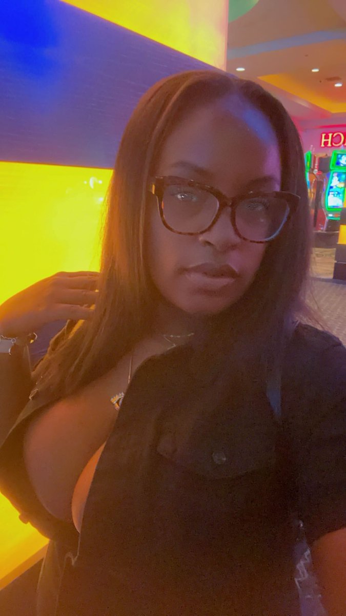 reyrey♈️ tweet media