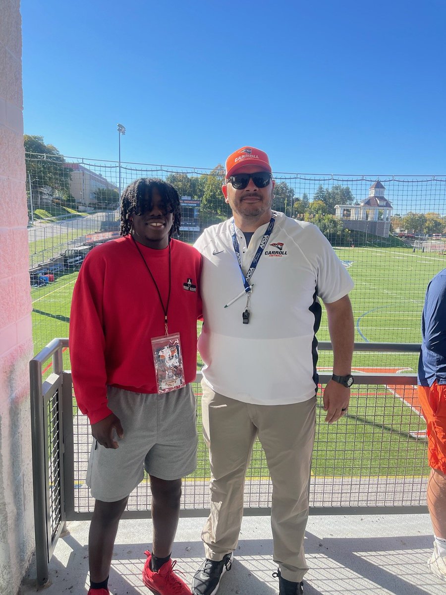 PrenticeSmith23's tweet image. Had an awesome experience at the @piofootball gameday visit! Thank you @CoachHolleyCU, @CoachBuddah,@OLCoach_Ack and the rest of the Carroll staff, for letting me experience what Carroll has to offer! @PSHScougarFB @PSHS_Athletics @PrepRedzoneIL @PrenticeSmith6 @ArlettaSmi52101