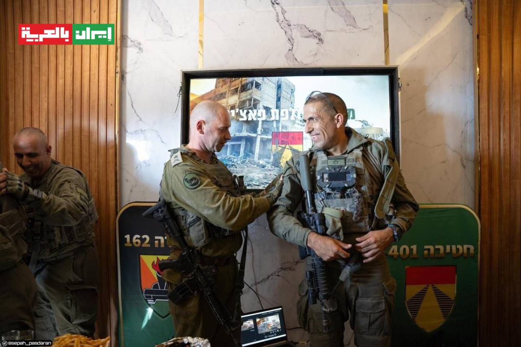 فَلْيَضْحَكُواْ قَلِيلًا وَلْيَبْكُوا كَثِيرًا