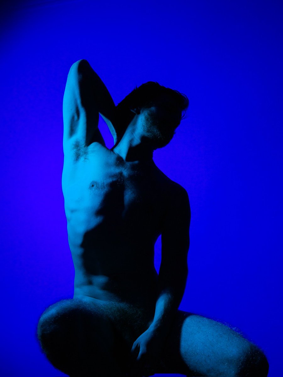 theomartinpop's tweet photo. Model : Emmanuel
Photo @theomartinpop 
#bedtimestories https://t.co/R9NZ9ZsNdM